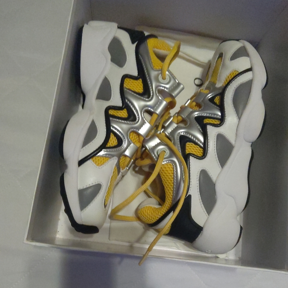 Sandro Paris - image 5